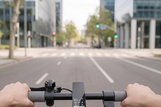 Trottinette électrique W3C 8,5” – 500 W, 36 V 7,8 Ah, autonomie 22–30 km, 35 km/h, avec application