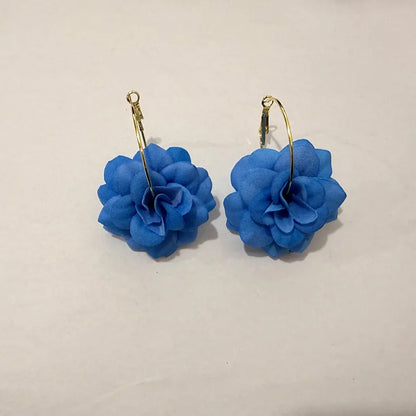 Boucles d’Oreilles Créoles Bohèmes à Grande Fleur – Style Vintage