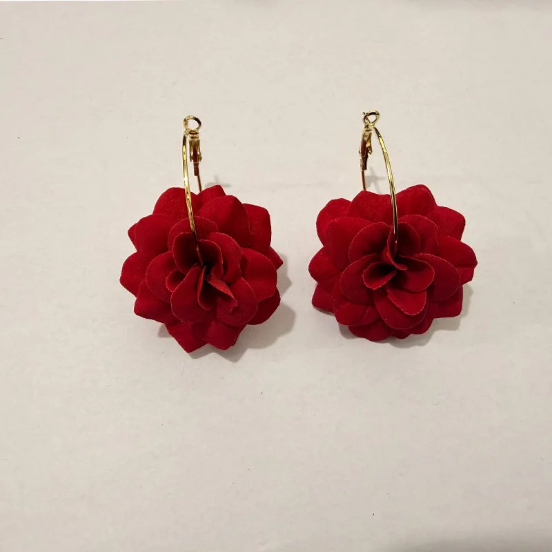 Boucles d’Oreilles Créoles Bohèmes à Grande Fleur – Style Vintage